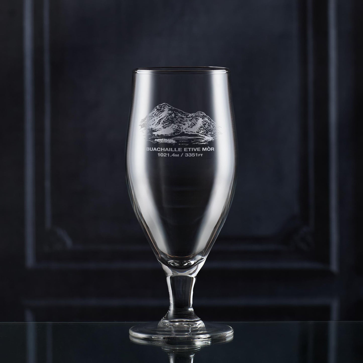 380ml stemmed beer glass engraved with a view of Buachaille Etive Mor, Coire na Tulaich from the A82