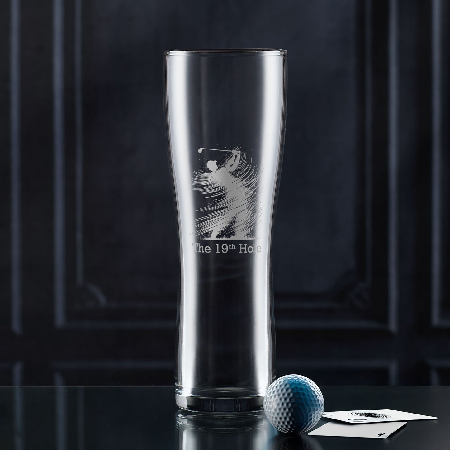Pint glass engraved with golfer and the 19th Hole design