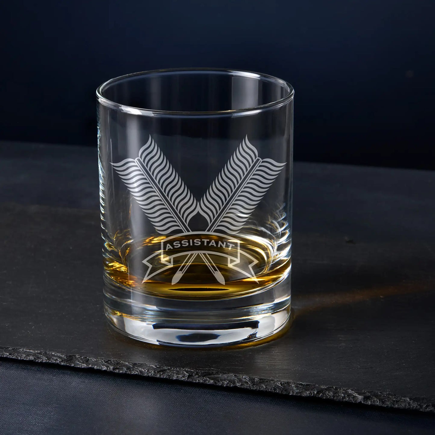 Engraved Masonic whisky glass with Assistant Secretary jewel – English Constitution – on black background