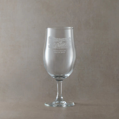 Stemmed pint glass engraved with the Back Cuillin and Isle of Skye text