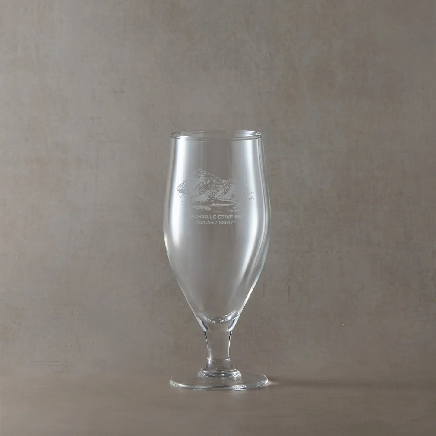 Stemmed chalice beer glass engraved with a view of Buachaille Etive Mor, Coire na Tulaich