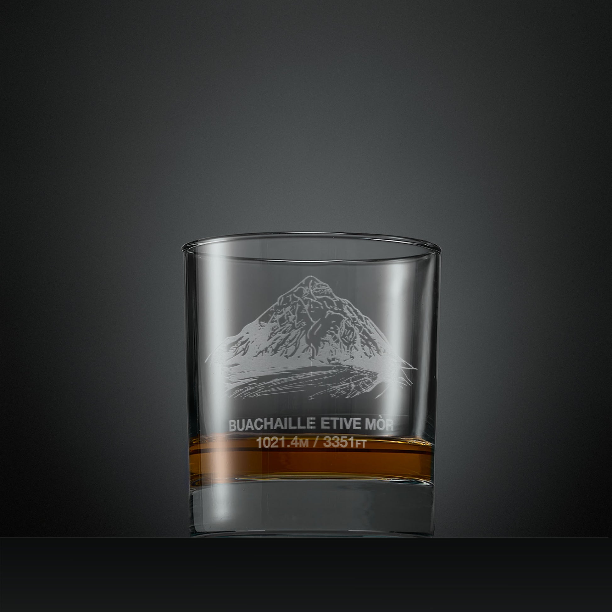 Engraved whisky glass with Stob Dearg, Buachaille Etive Mor illustration