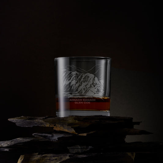 Engraved whisky glass with Aonach Eagagh, Glen Coe illustration
