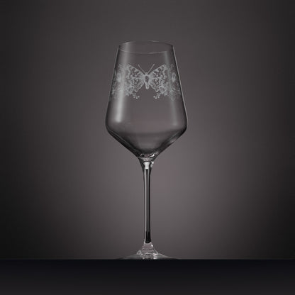 Engraved August Birth Flower Wine Glass – The Atelier Edition