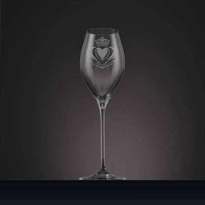 Engraved prosecco glass with Claddagh and shamrock design