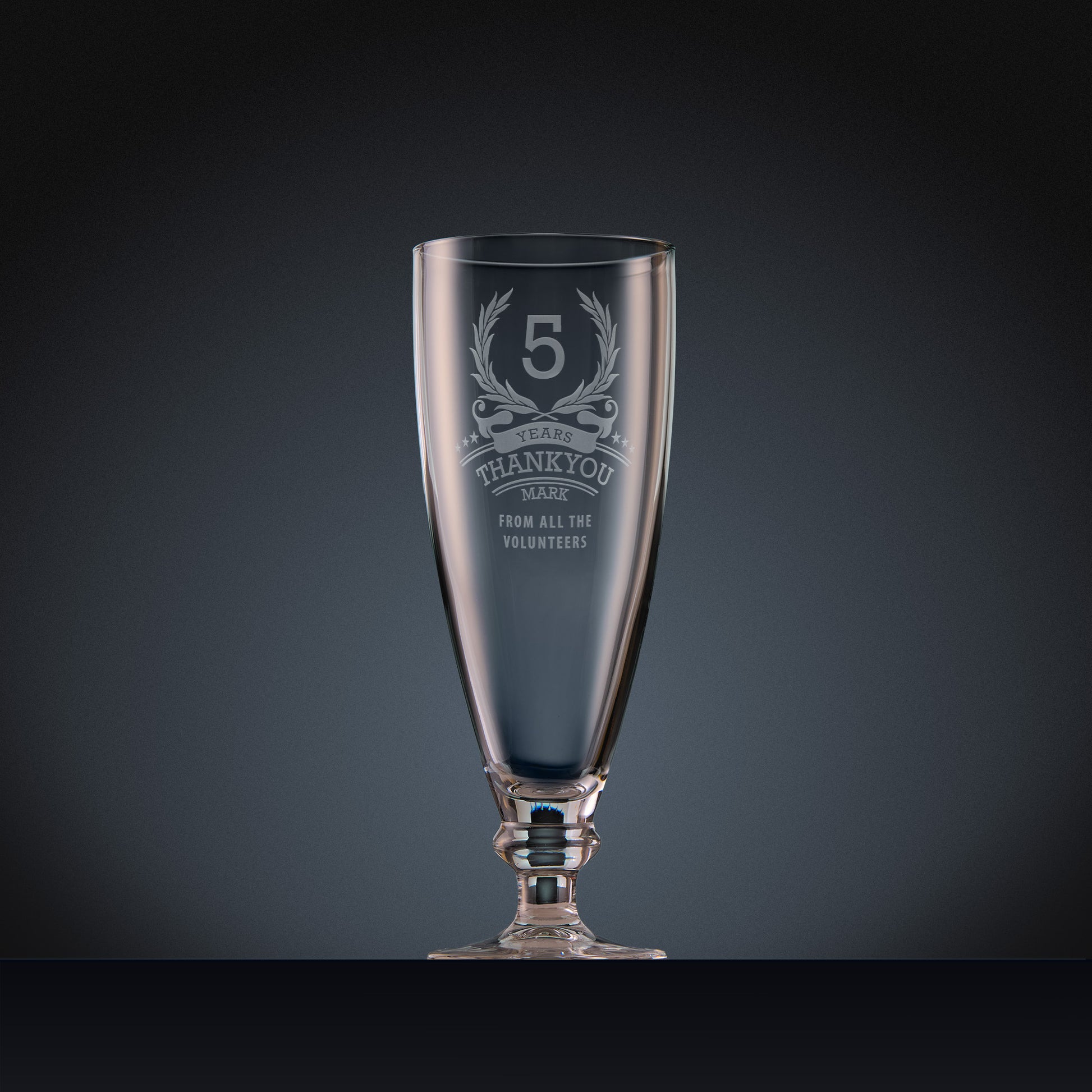 Engraved stemmed beer glass with laurel wreath anniversary design and personal message