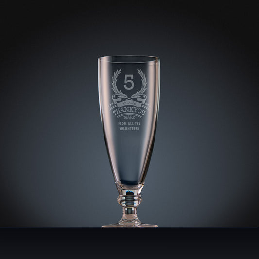 Engraved stemmed beer glass with laurel wreath anniversary design and personal message
