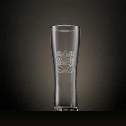 Engraved pint glass featuring a personalised coat of arms family crest 