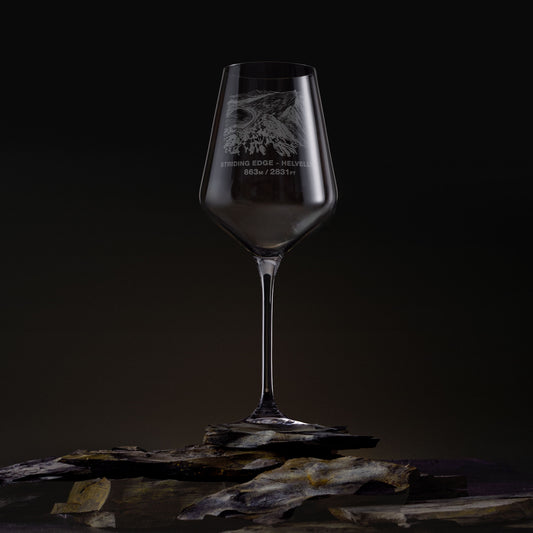 Engraved wine glass with Striding Edge, Helvellyn illustration