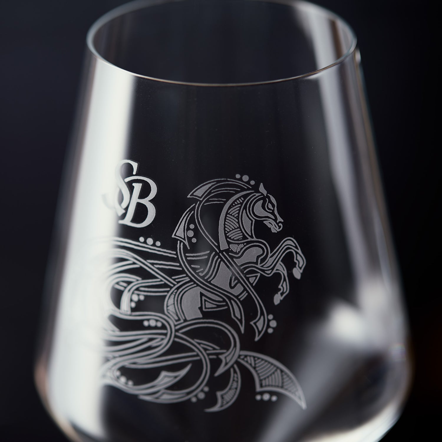Engraved wine glass with intricate horse engraving  and personalised text
