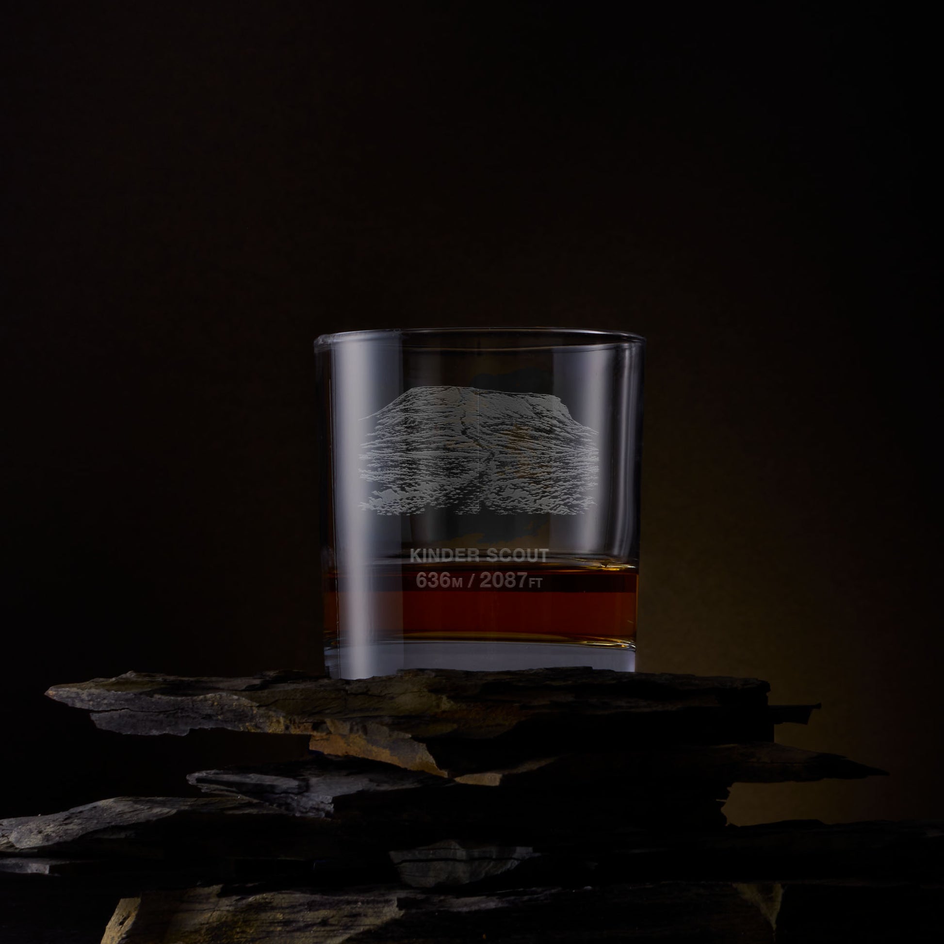 Engraved whisky glass with Kinder Scout illustration