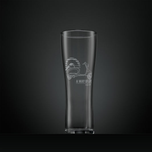 Engraved pint glass with Lambretta TV175 and striped Mod target design.