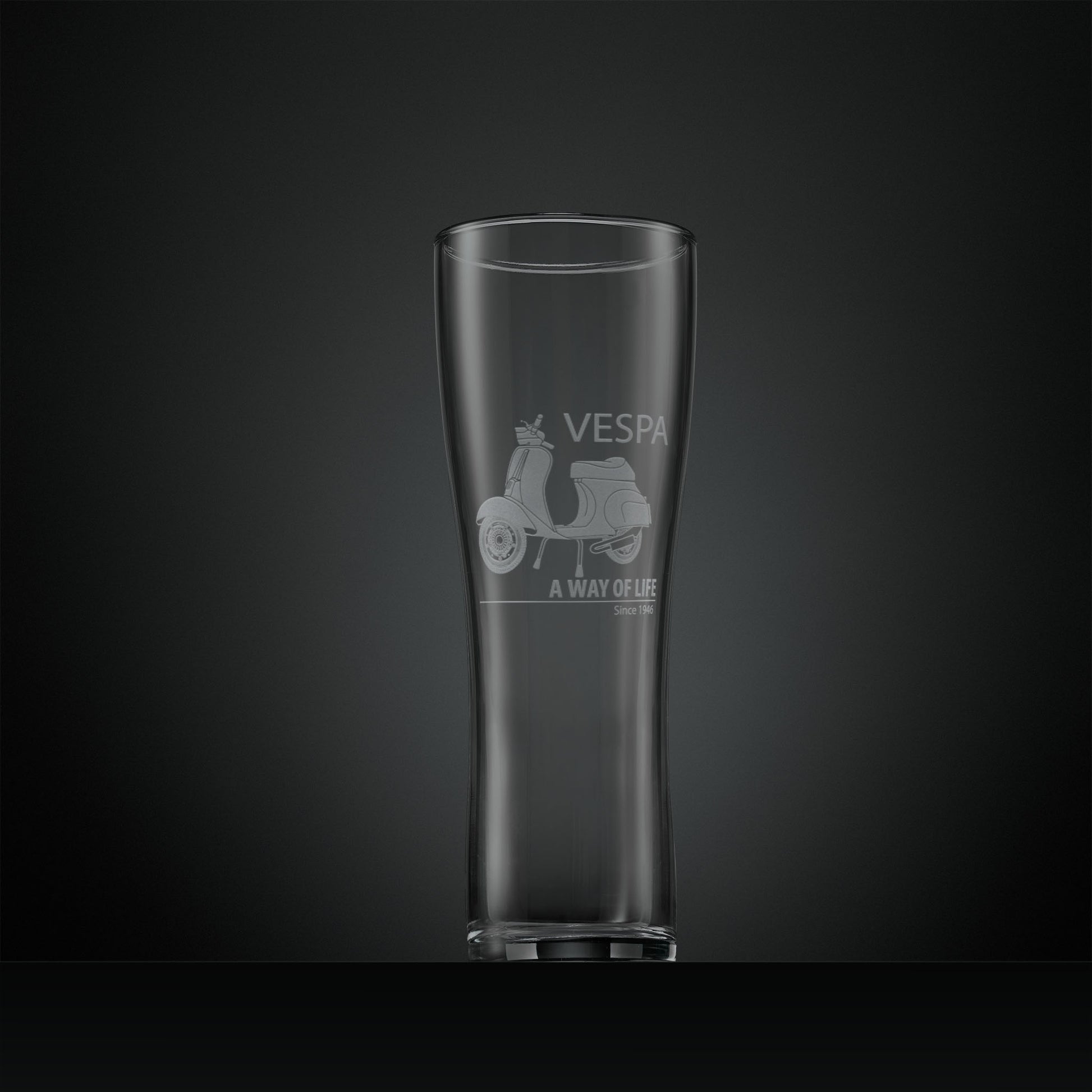 Engraved pint glass featiring a Vespa 50 special scooter and the words 'a way of life'