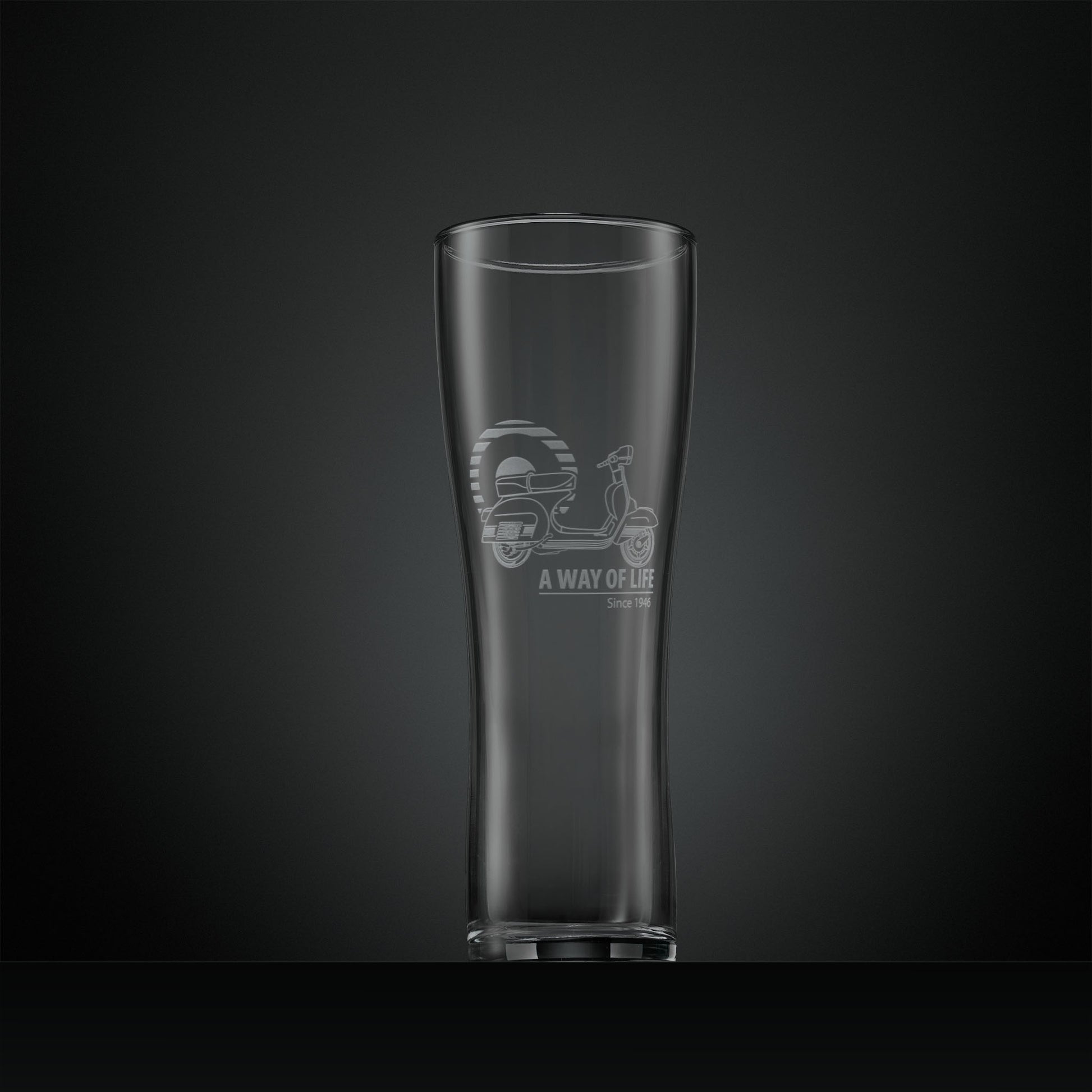 Engraved pint glass featuring a Vespa Rally 200 scooter and MOD target design
