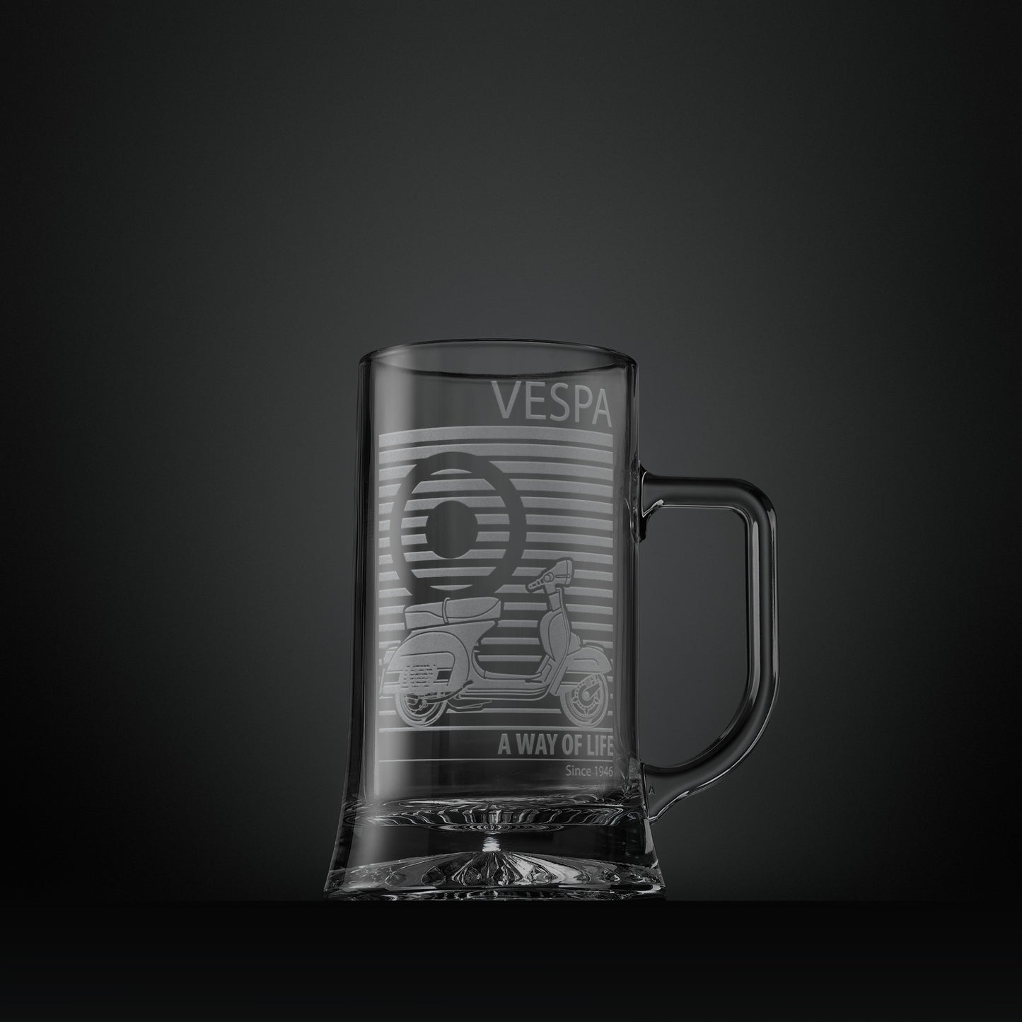 Engraved glass tankard featuring a Vespa Rally 200 scooter and MOD target design