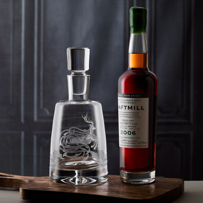 Scottish luxury engraved decanter with bubble base and glass stopper – Atelier Edition