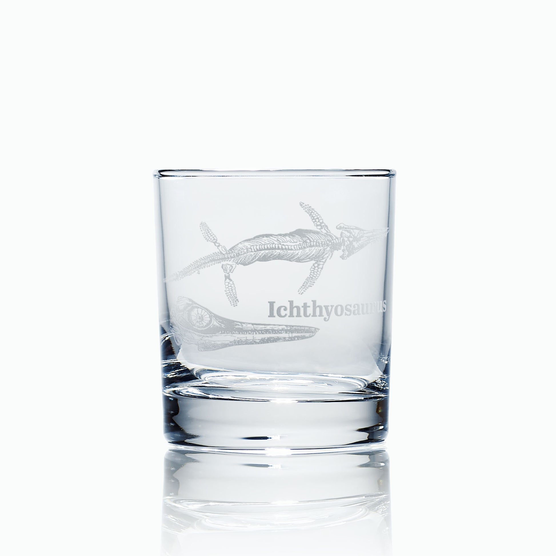 Paleontologist whisky glass engaved with a Ichthyosaurus fossil