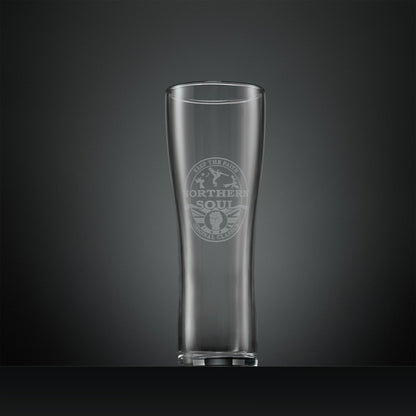 Engraved pint glass with Northern Soul dancers and clenched fist design