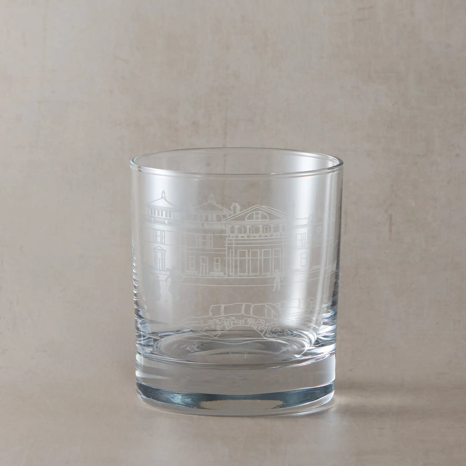 Engraved whisky glass with the clubhouse at St Andrews illustration