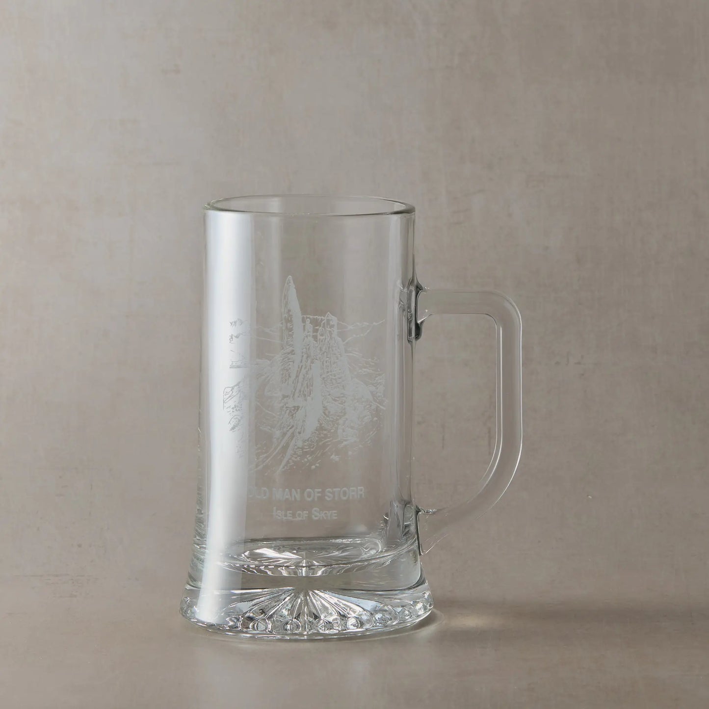 Engraved tankard with Old Man of Storr and Isle of Skye design, handle on right side of engraving,