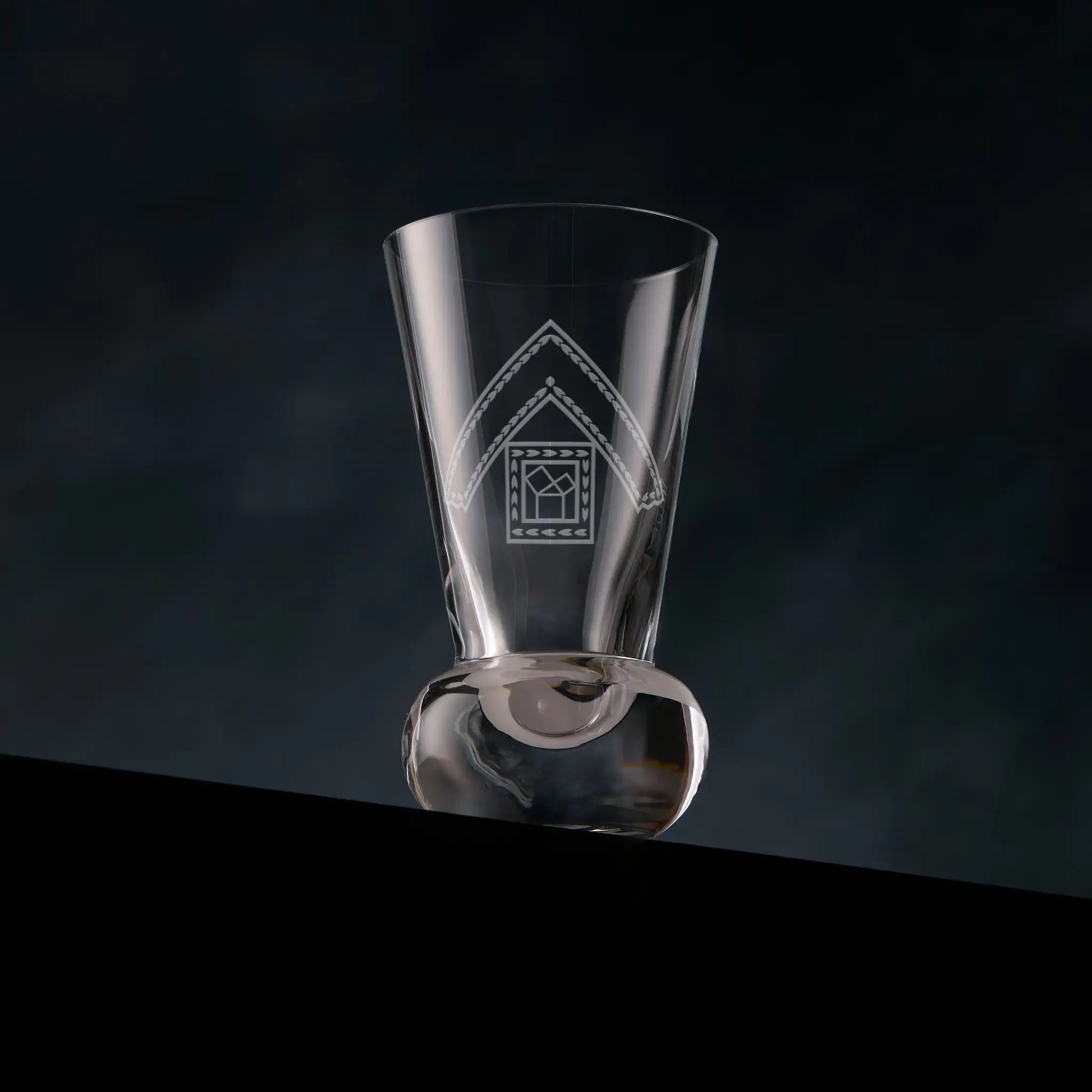 Masonic firing glass with Past Master collar jewel – English Constitution engraving