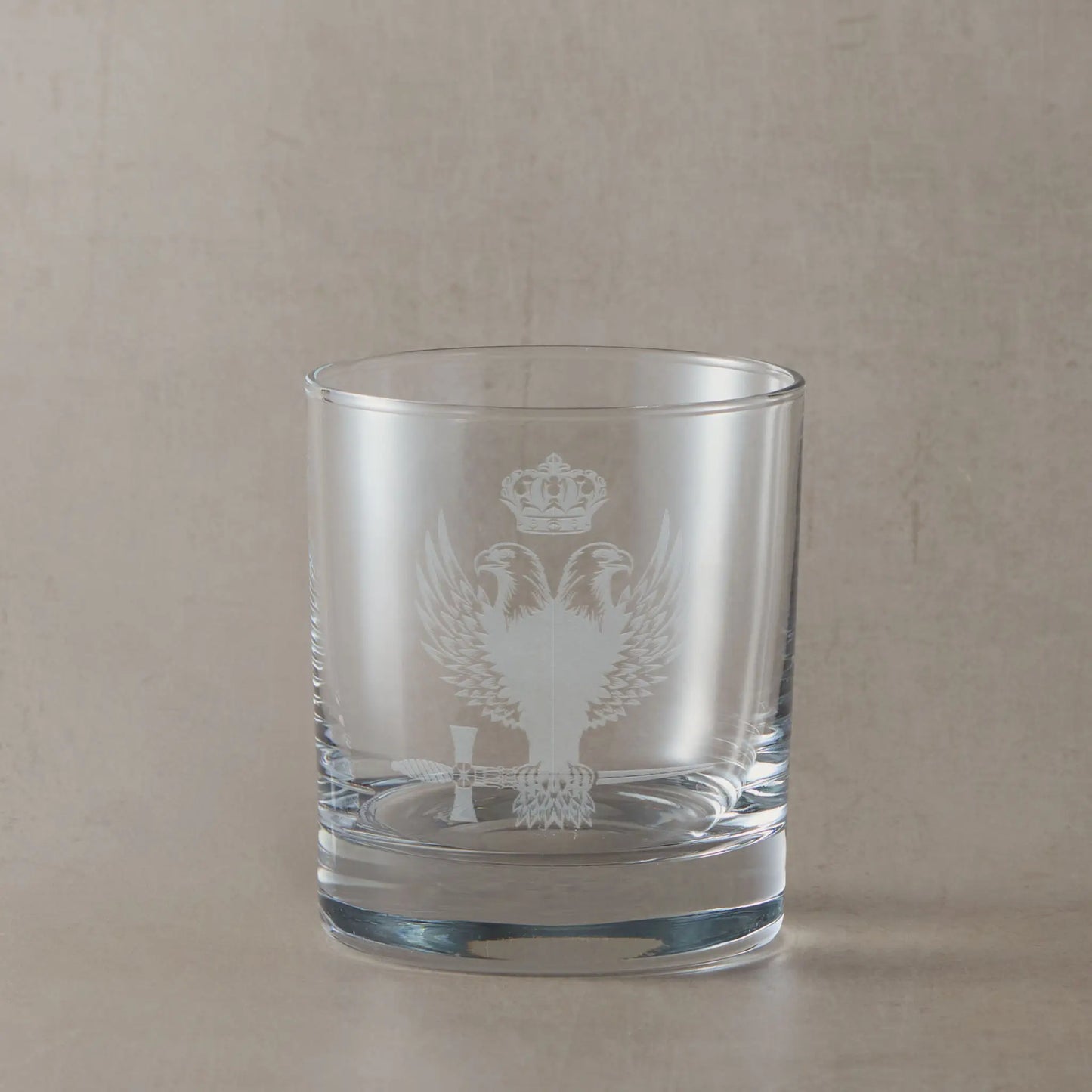 Engraved whisky glass with Rose Croix 33rd degree double headed eagle, crown and sword