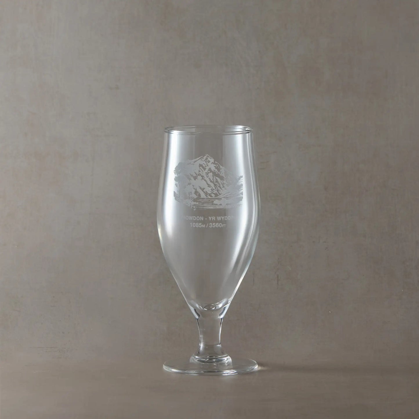 380ml stemmed beer glass engraved with Yr Wyddfa, it's English name and height in metres and feet
