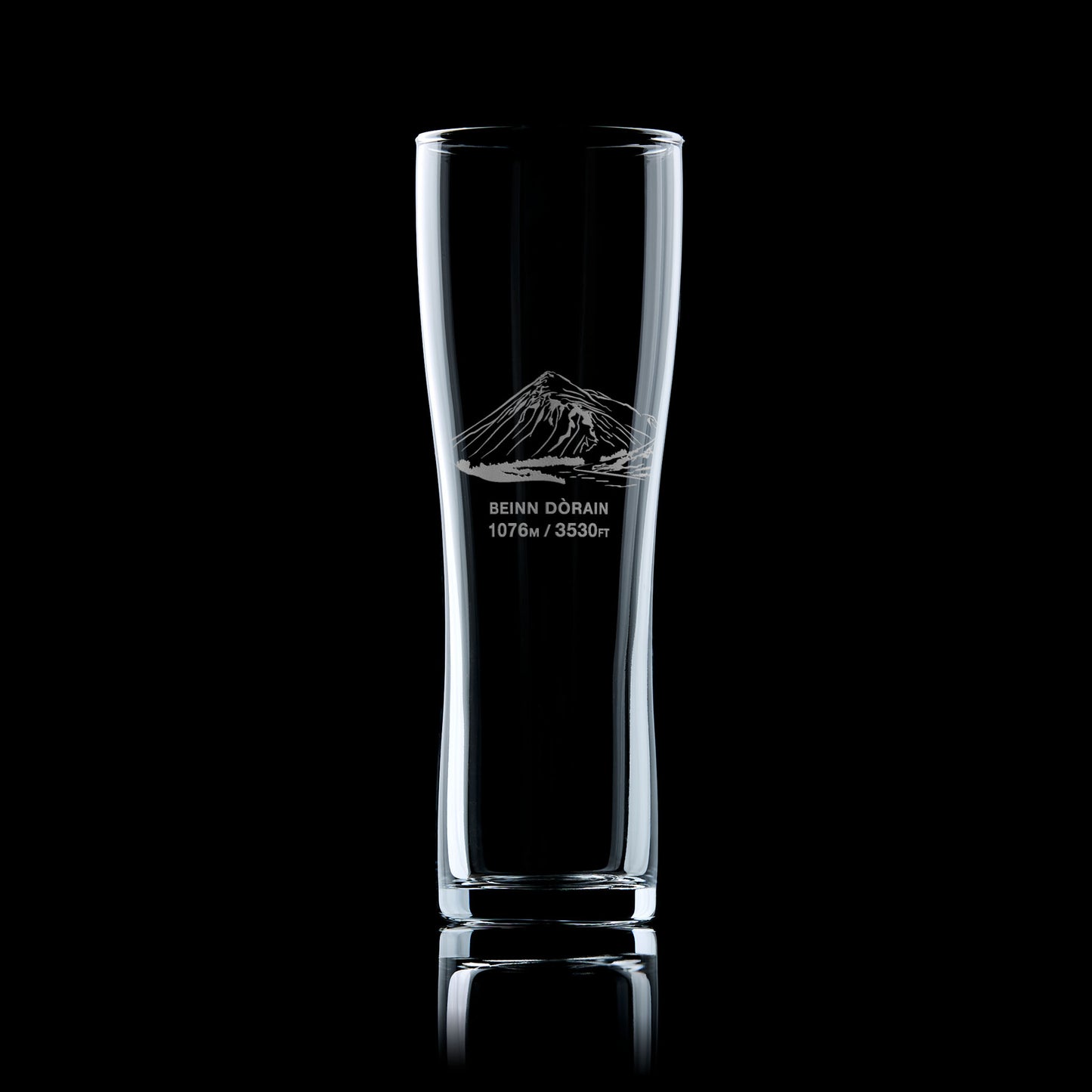 mountain pint glass engraved with the Scottish Mountain Beinn Dorain