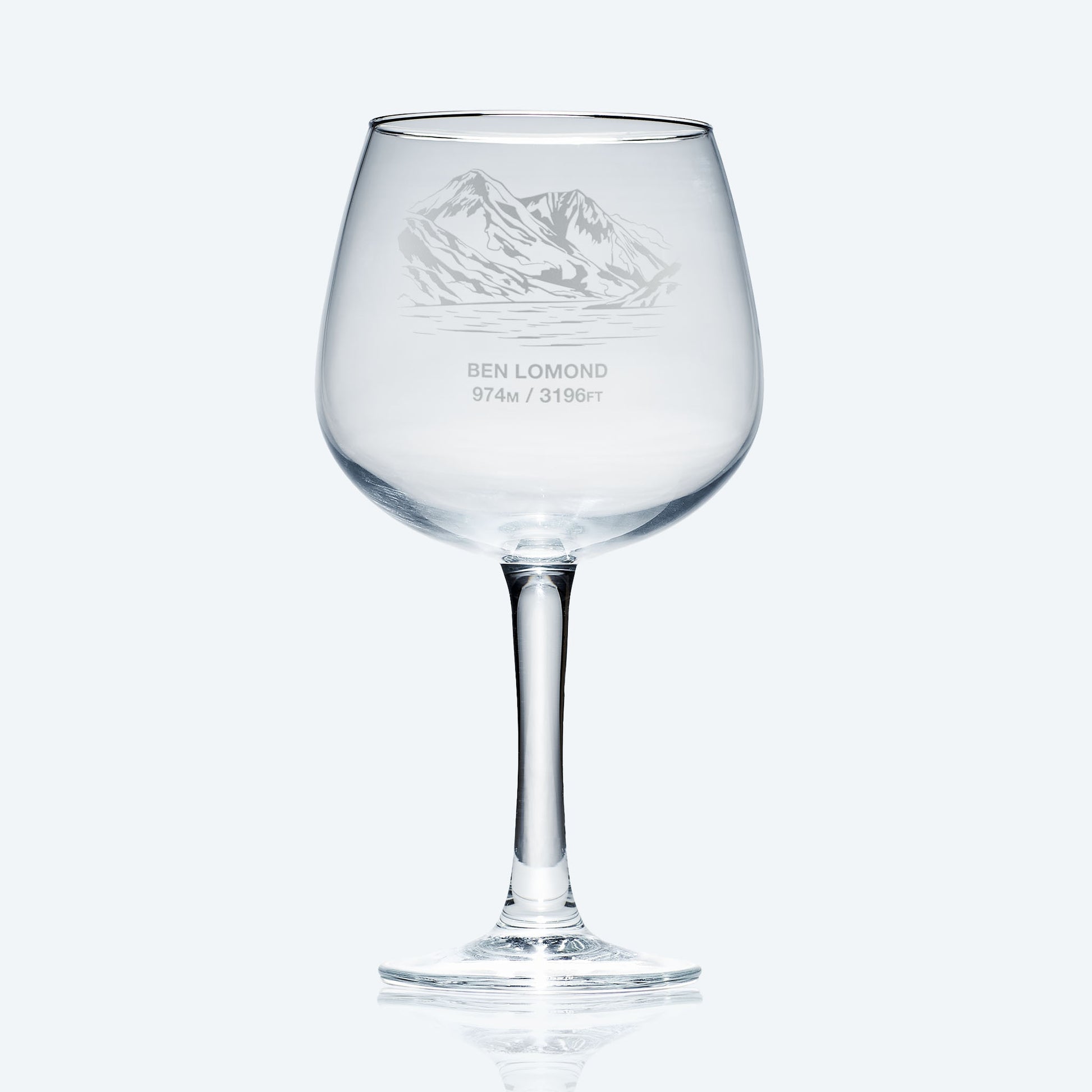 Balloon gin glass engraved with the Scottish Mountain Ben Lomond