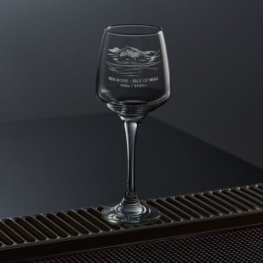 stemmed wine glass engraved with the scottish mountain Ben More