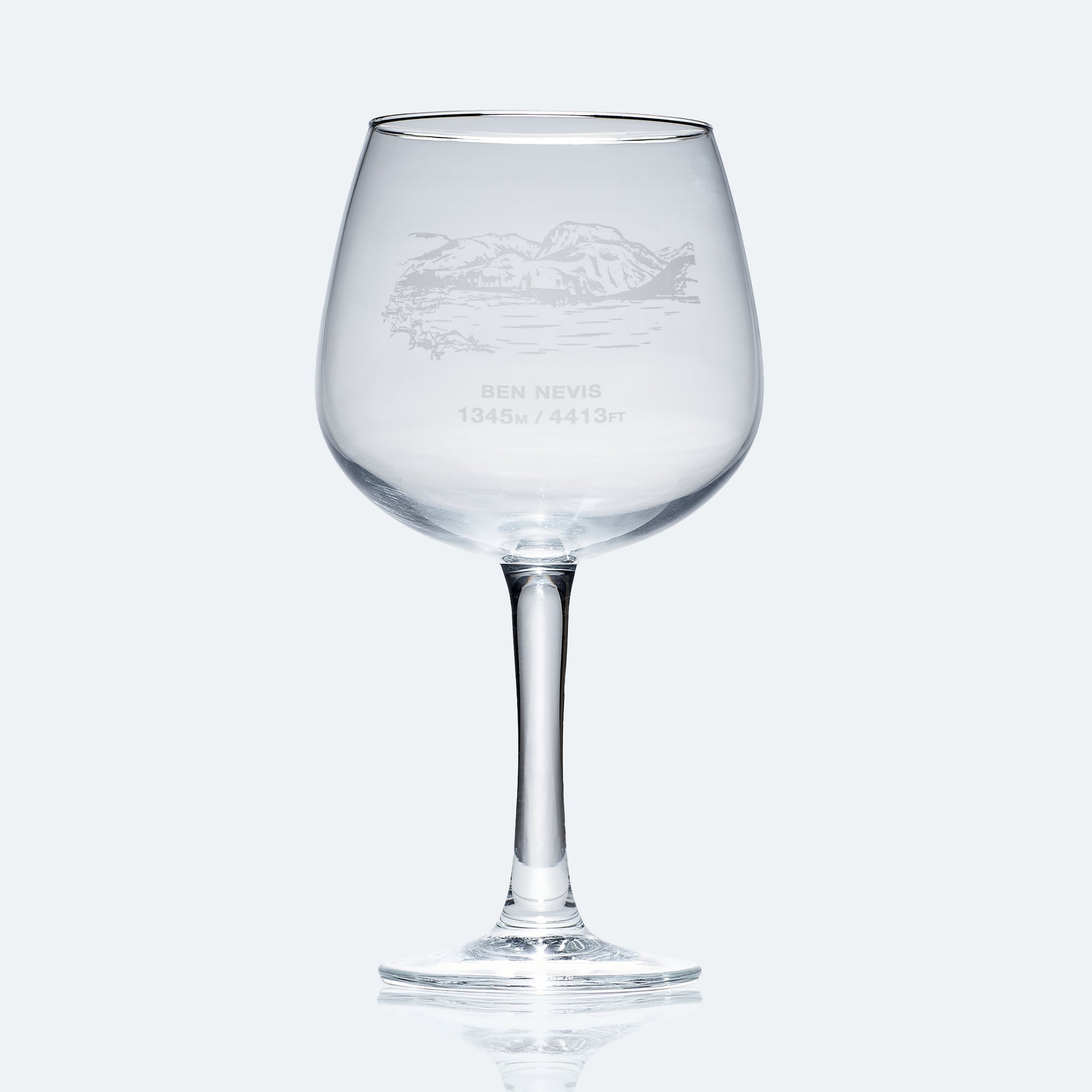 balloon gin glass engraved with mountain Ben nevis