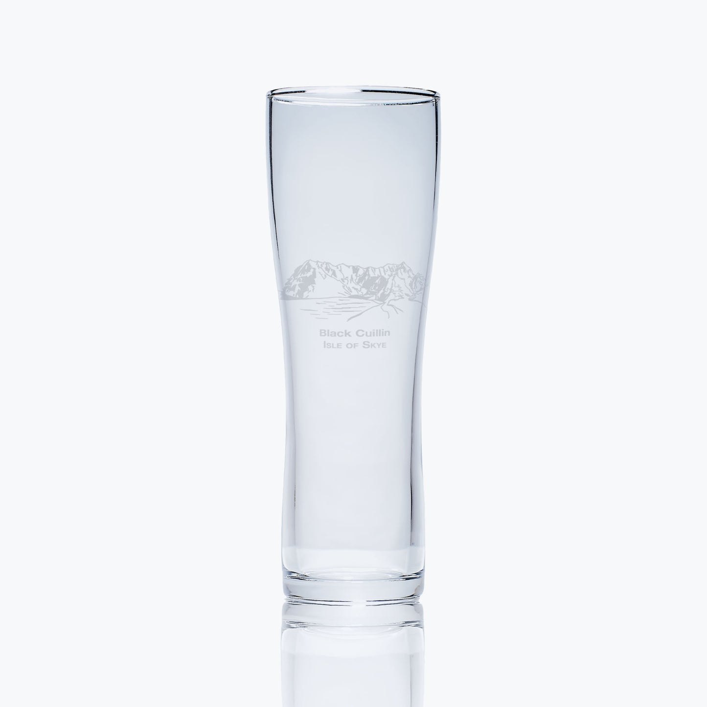 pint glass engraved with black cuillin isle of skye