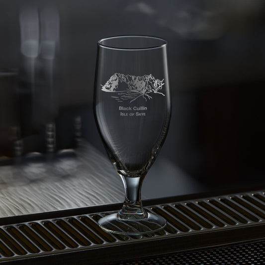 chalice style beer glass engraved with black cuillin isle of skye