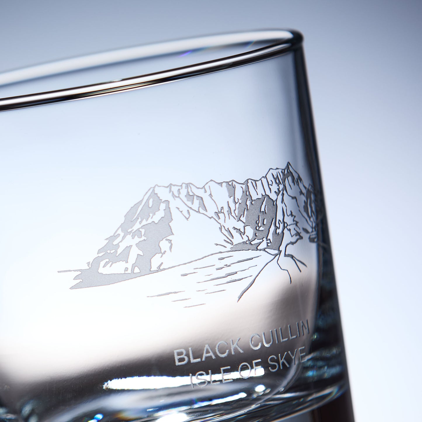 whisky glass engraved with black cuillin ridge on the isle of skye