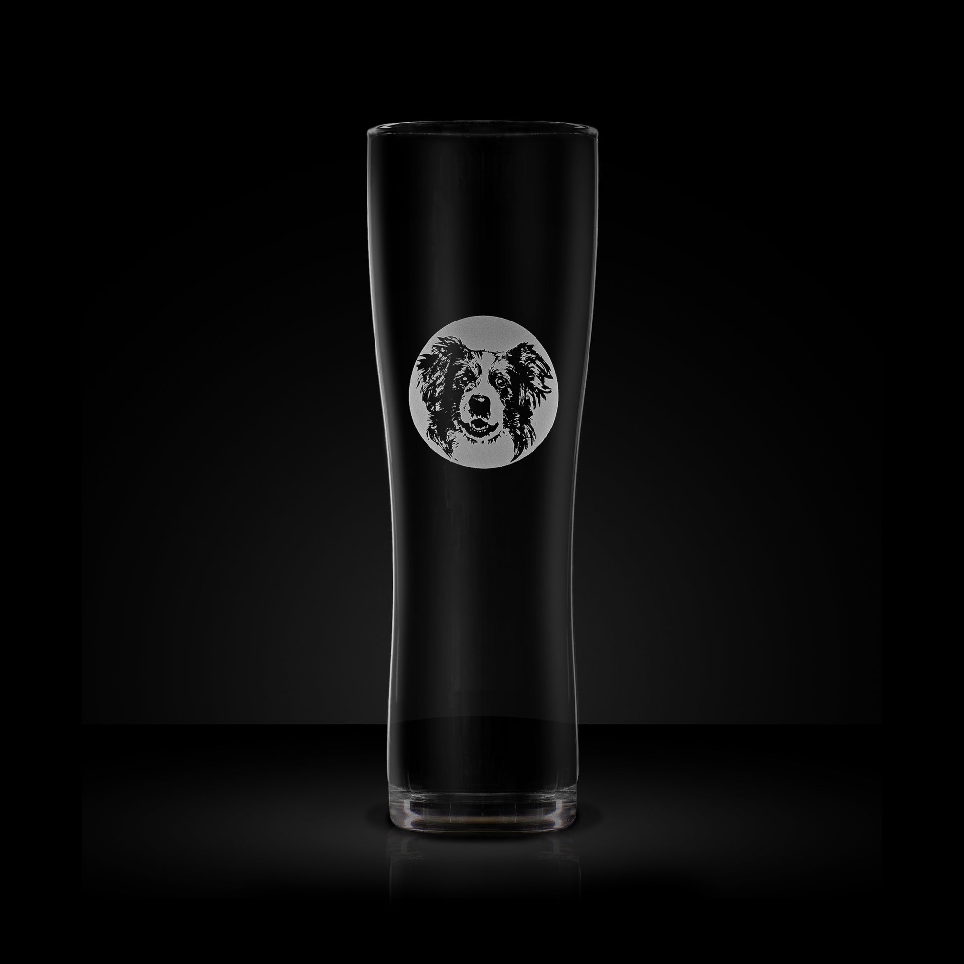 engraved wine glass etched with a portrait of a border collie dog