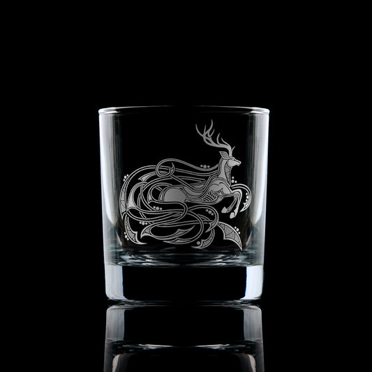 whisky tumbler engraved with celtic knotwork stag