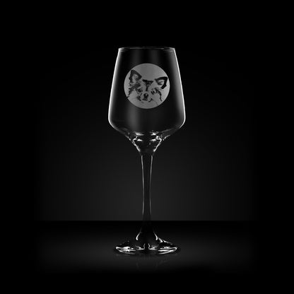 engraved wine glass etched with a portrait of a chihuahua dog