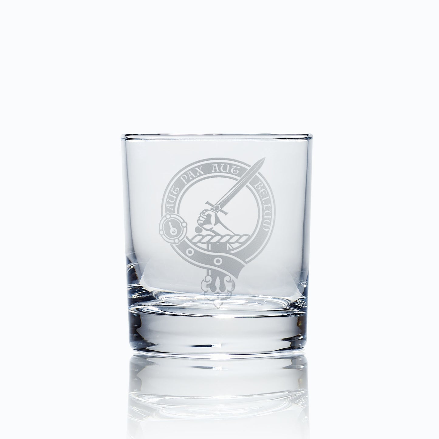 whisky glass engraved with gunn family clan crest