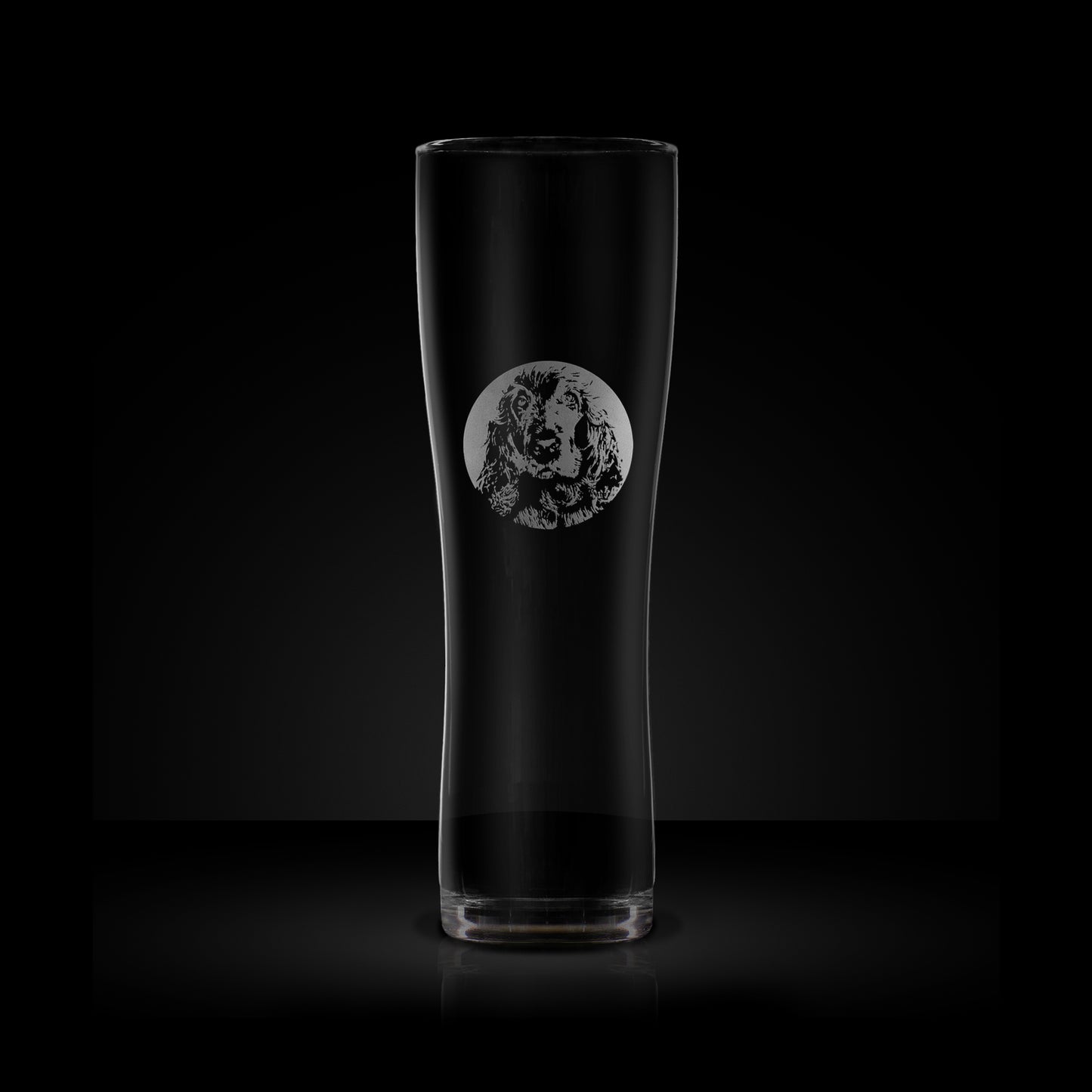 etched craft beer pint glass engraved with a portrait of a cocker spaniel dog