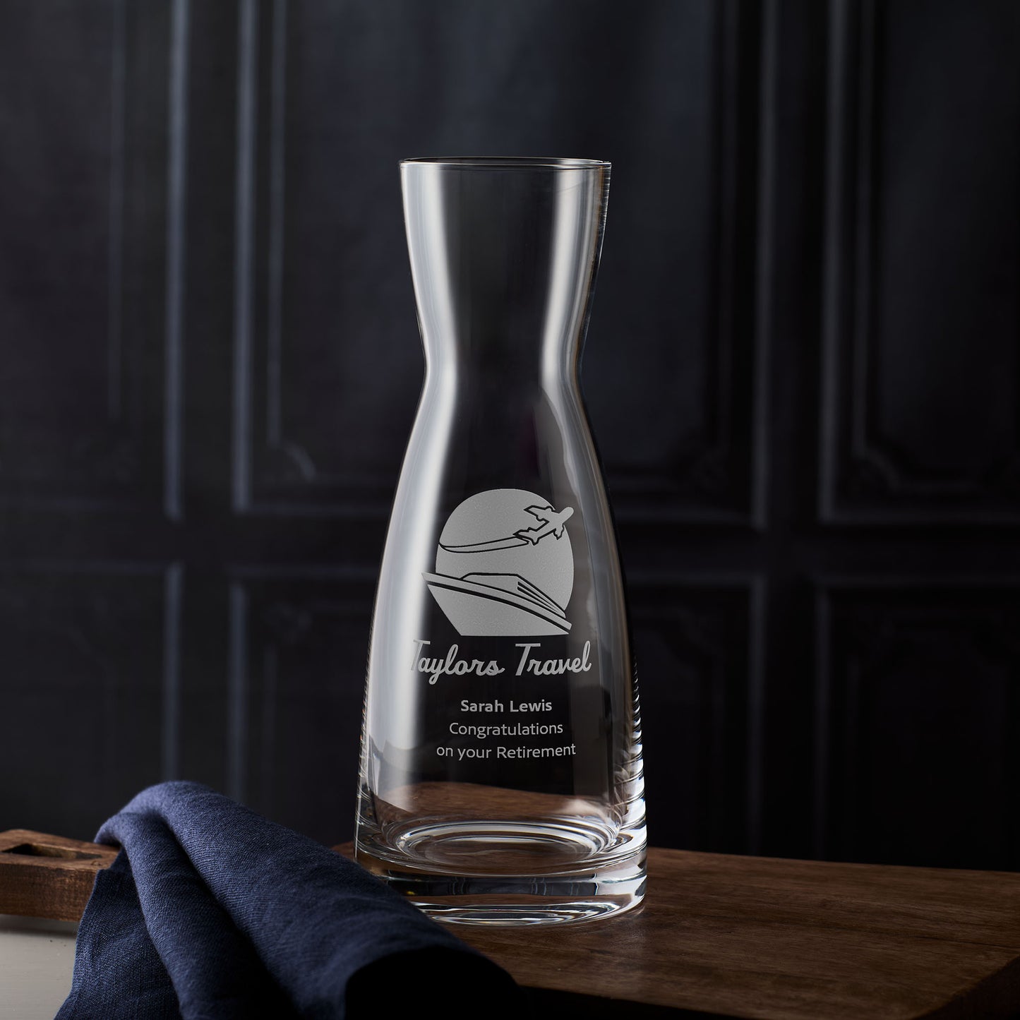 Fully customisable wine or water carafe with engraved business logo and pesonalised text