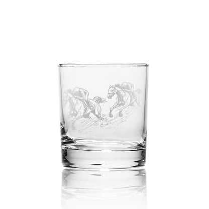 Personalised horse racing whisky glass with engraved event name and logo – ideal for jockeys or corporate racing events