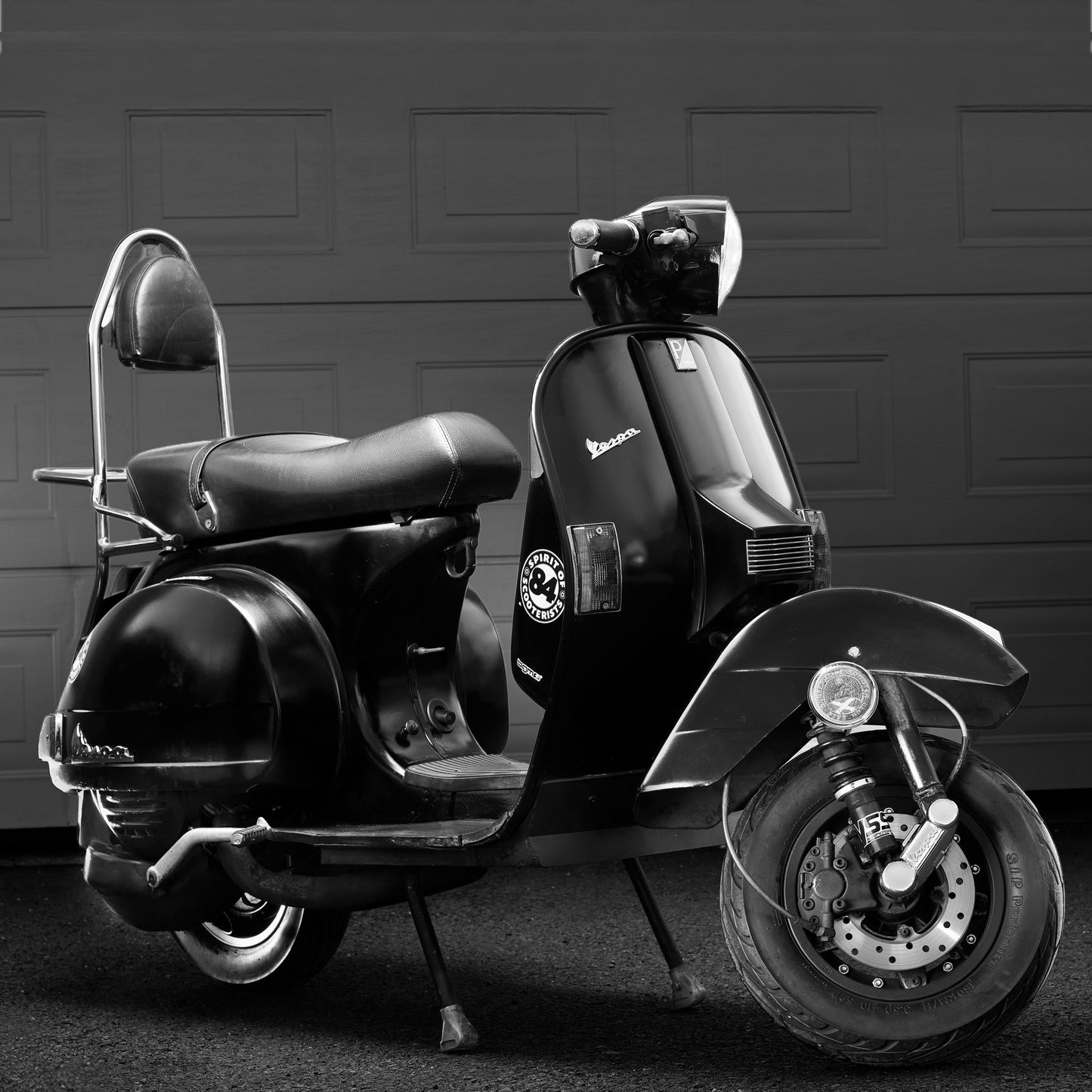 Vespa PX with Malossi 21 photographed for an engraved glass photo frame