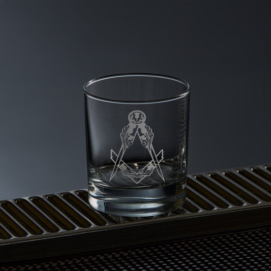 masonic whisky glass engraved with a Scottish constitution craft officers depute master collar jewel