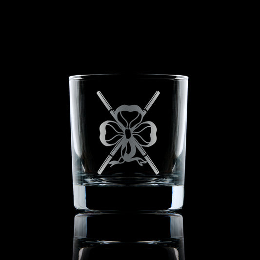 Masonic whisky glass engraved with a director of ceremonies craft officers collar jewel