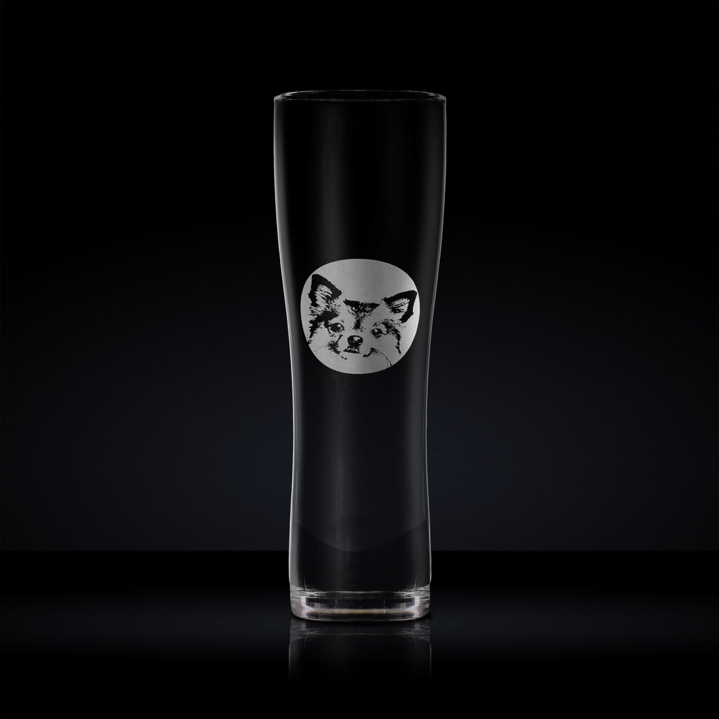 pet dog pint glass engraved  with a chihuahua portrait