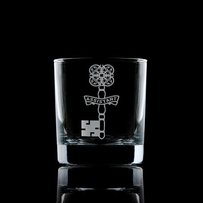 masonic whisky glass engraved with a english freemansory craft officers assistant treasurer's collar jewel