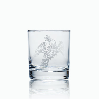 Engraved whisky tumbler featuring English Deacon jewel – white background presentation
