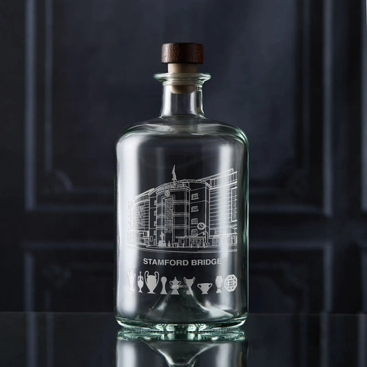 Decanter with line-art engraving of Stamford Bridge and football trophies