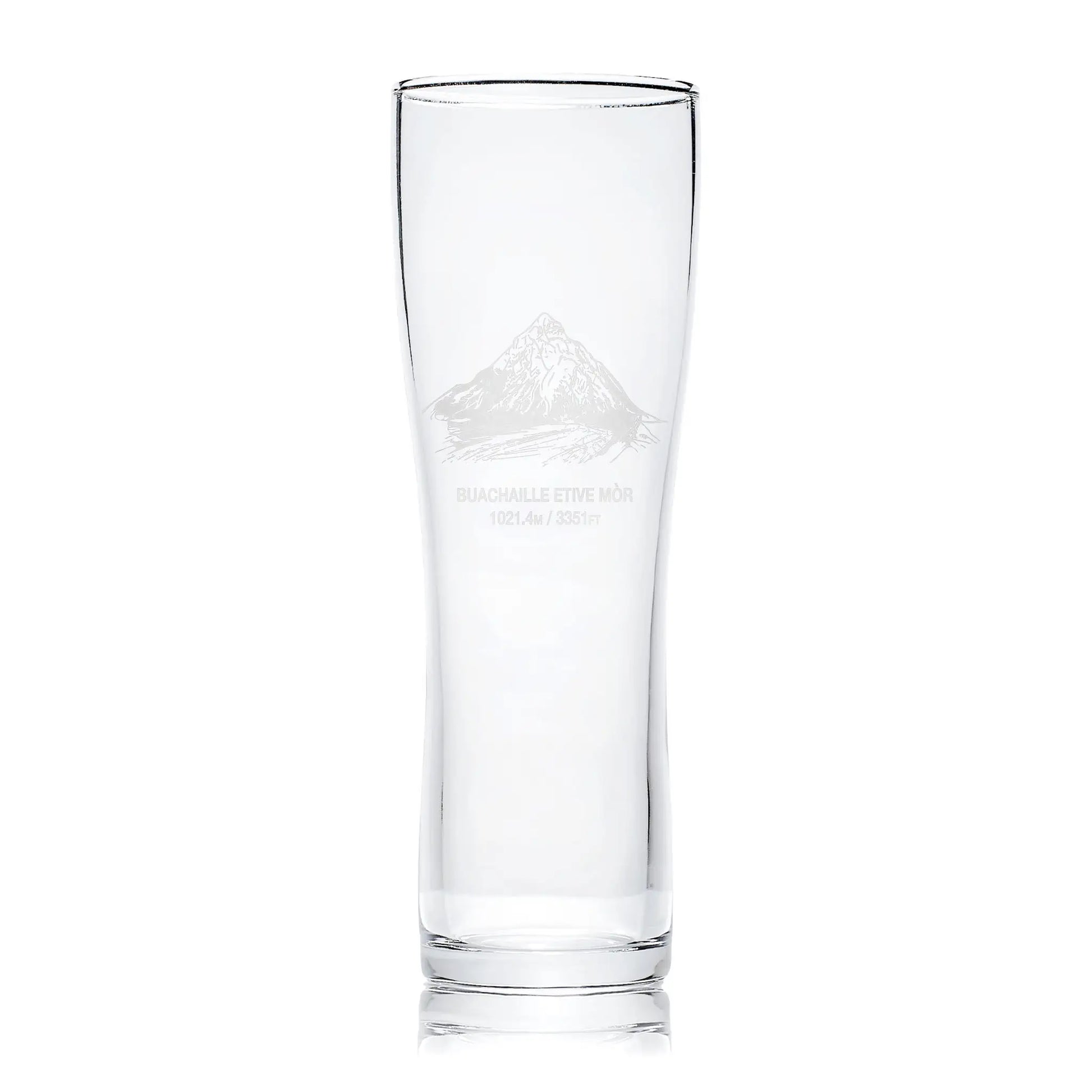 Pint glass engraved with Stob Dearg on Buachaille Etive Mòr, photographed on a white background
