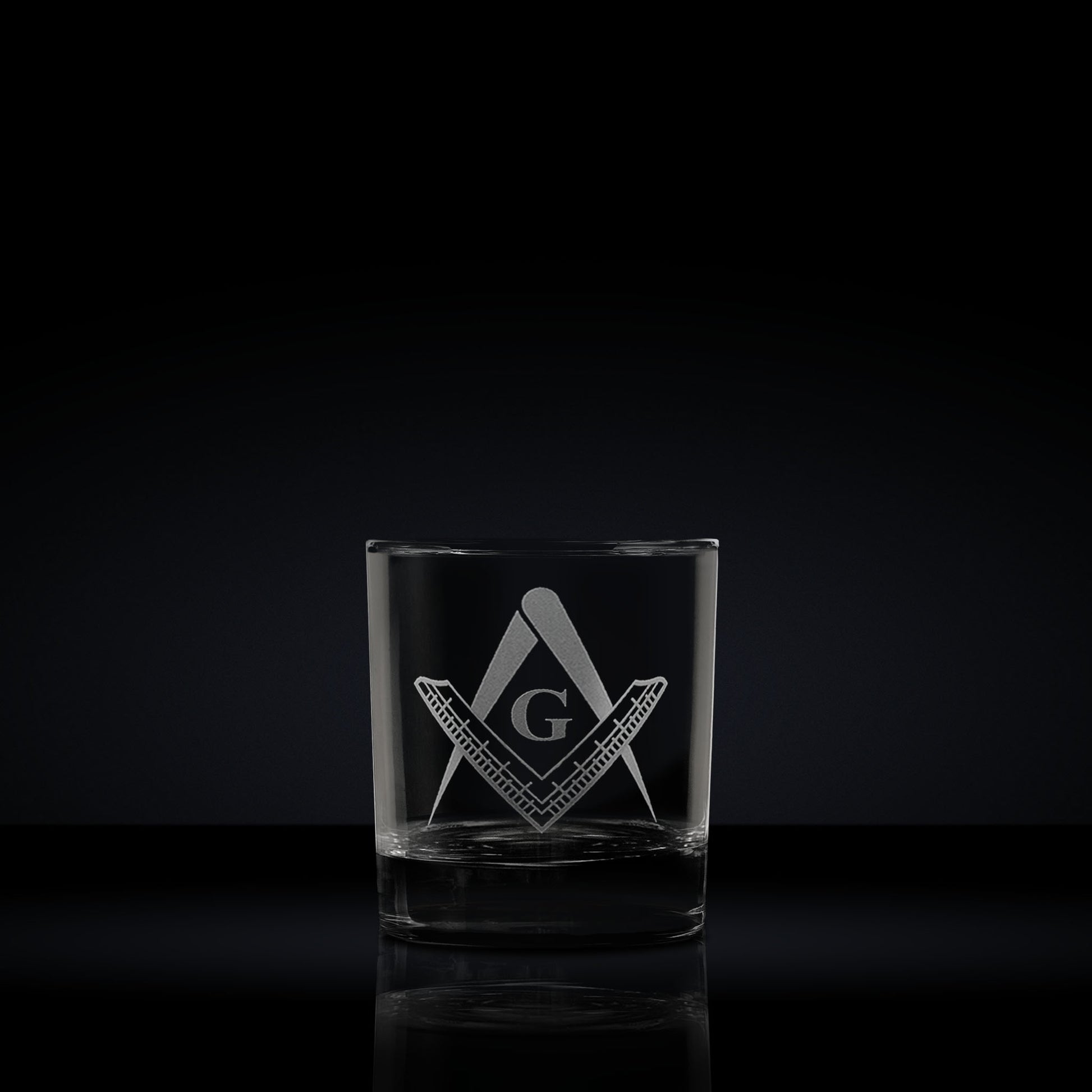 Masonic whisky glass engraved with 1st degree square and compass with a G